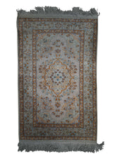 A21320 Oriental Rug Turkish Handmade Area Traditional 2'10'' x 4'3'' -3x4- Whites Beige Orange Floral Design