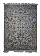 A25830 Persian Rug Nain Handmade Area Traditional 4'3'' x 5'9'' -4x6- Whites Beige Blue Floral Design