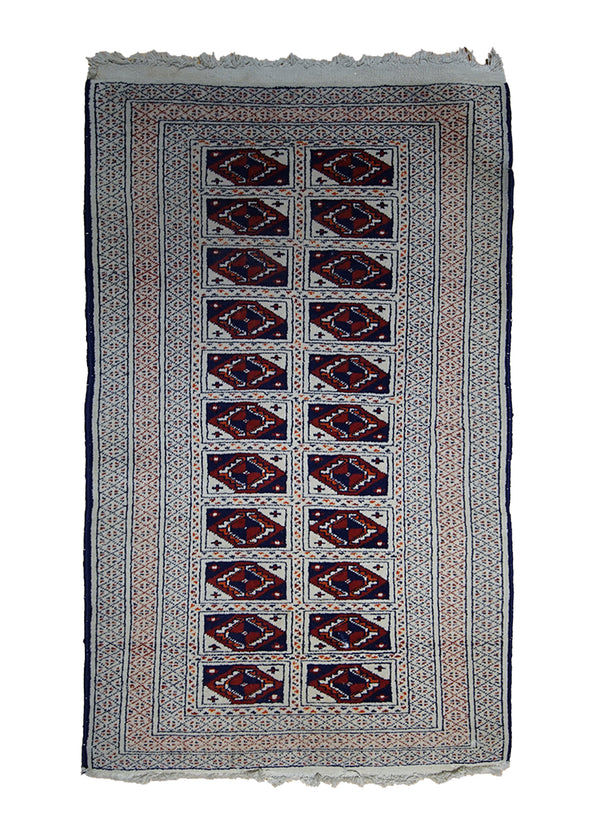 A26551 Persian Rug Turkmen Handmade Area Tribal 2'5'' x 3'7'' -2x4- Whites Beige Geometric Elephant Foot Bokhara Design