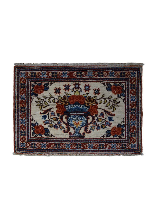 A33382 Oriental Rug Pakistani Handmade Area Transitional 1'5'' x 2'1'' -1x2- Whites Beige Red Ariana Floral Design