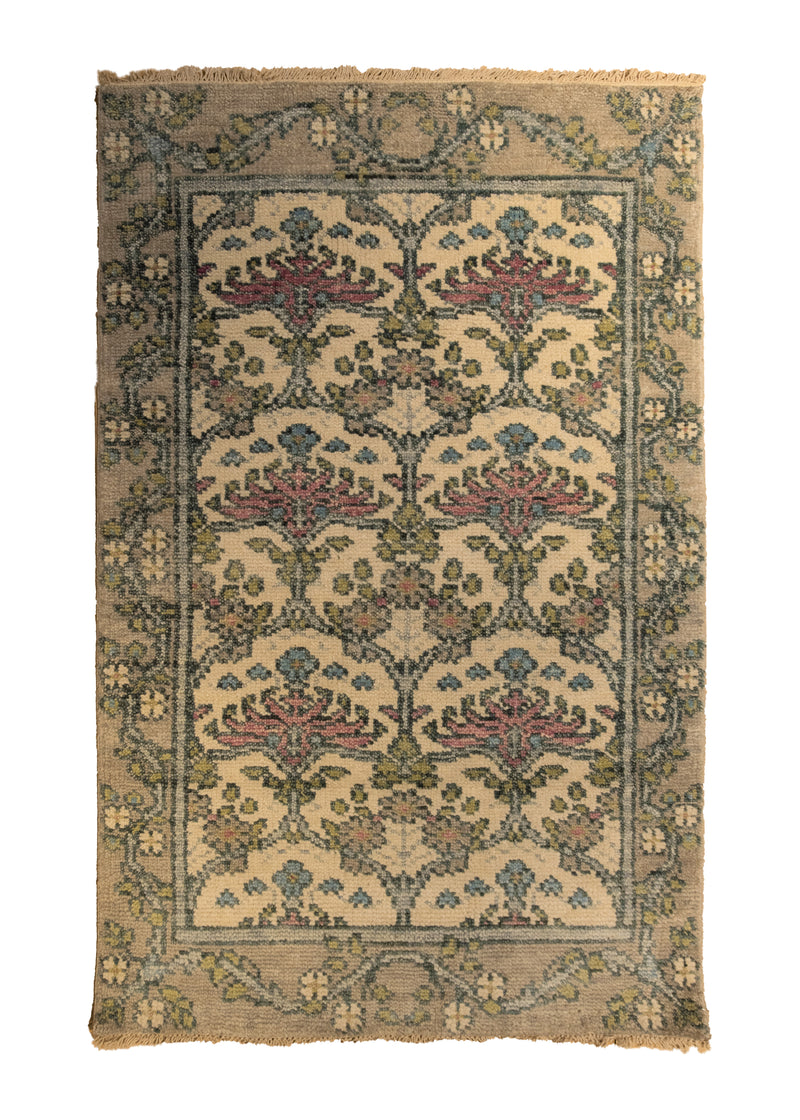 A33879 Oriental Rug Indian Handmade Area Transitional 3'6'' x 5'6'' -4x6- Whites Beige Floral Design