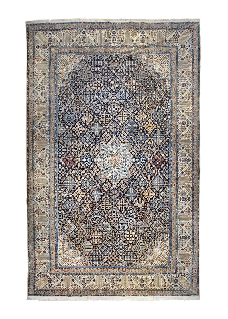 A35355 Persian Rug Nain Handmade Area Traditional 10'2'' x 15'8'' -10x16- Whites Beige Blue Geometric Nain Design