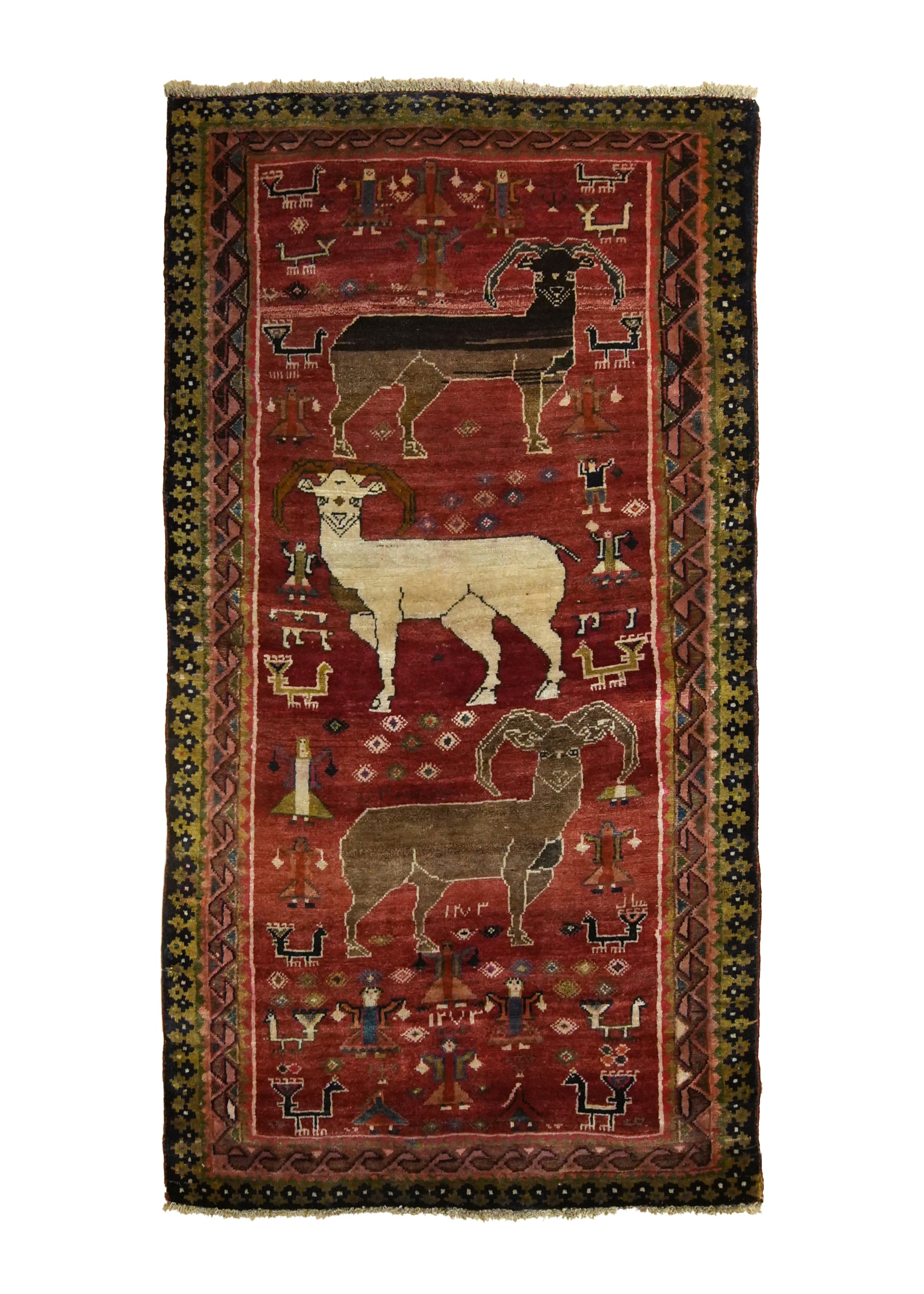Iranian tribal rug 大判 TAN – SOLD – Persian Qashqai Tribal Medallion Rug — 6 ft. 8