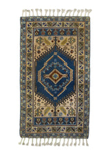 A35671 Oriental Rug Turkish Handmade Area Traditional 2'6'' x 4'4'' -3x4- Whites Beige Blue Geometric Design