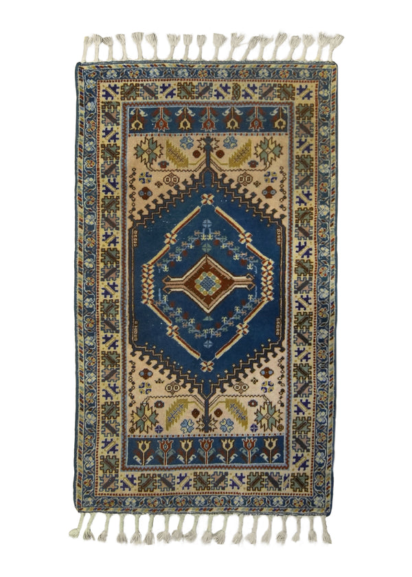 A35671 Oriental Rug Turkish Handmade Area Traditional 2'6'' x 4'4'' -3x4- Whites Beige Blue Geometric Design