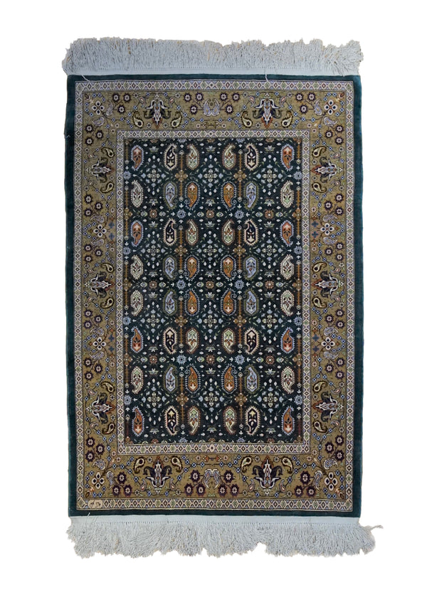 Oriental Rug Turkish Handmade Area Traditional 2'4"x3'4" (2x3) Green Whites/Beige Paisley/Boteh Design #A33454