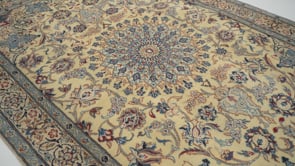 Persian Rug Nain Handmade Area Traditional 4'3'x6'5" (4x6) Whites/Beige Blue Floral Design #36147