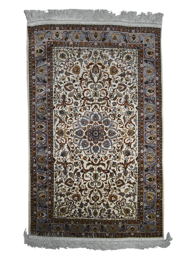 A25067 Oriental Rug Chinese Handmade Area Traditional 3'1'' x 4'10'' -3x5- Whites Beige Blue Isfahan Floral Design